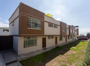 Casa · 127m² · 3 Habitaciones · 2 Estacionamientos · Calderon, Hermosa Casa en Venta, 127 m²