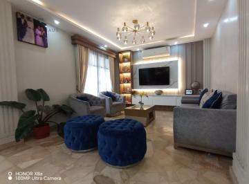 Casa · 328m² · 7 Habitaciones · 2 Estacionamientos · Venta de Casa Rentera de 2 Plantas Parqueo Para 2 Viehiculos en El Sur – Sector La Fragata. M. n