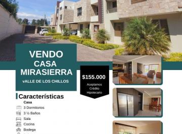 Casa de 3 habitaciones, Quito · Casa en Venta en Mirasierra – Valle de Los Chillos | 3 Dorm., Patio, Terrazas y Vista Al Ilaló