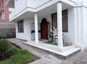 Casa de 3 habitaciones, Quito · Venta Casa Independiente en La Mitad del Mundo