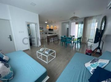 Casa · 134m² · 3 Habitaciones · 3 Estacionamientos · En Venta Casa Amoblada Punta Blanca, Entrada 7