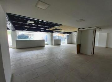 Local comercial en PB · Local en Planta Baja Para Uso Corporativo – Zona Empresarial de Manta