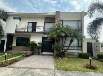 Casa de 4 habitaciones, Guayaquil · Alquiler Casa Amoblada Isla Mocoli Urbanización Barlovento Mi