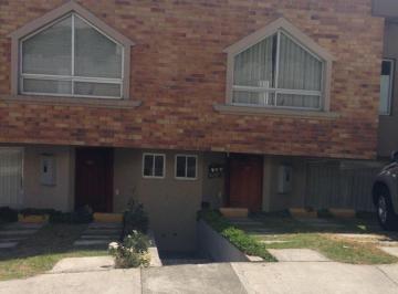 Casa de 3 habitaciones, Quito · Venta Casasector Norte (Cárcelen Frente Al Terminal Terrestre)