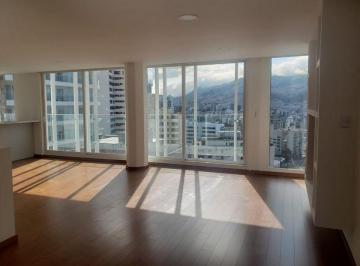 Departamento de 3 habitaciones, Quito · Moderno Pent House Espectacular Vista González Suárez