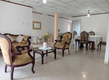 Departamento · 127m² · 3 Habitaciones · 1 Estacionamiento · Venta de Departamento en Bellavista Baja
