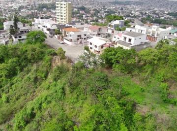 Terreno / Lote · 1702m² · Terreno Multifamiliar en Av Los Bomberos Frente a Los Ceibos Ales