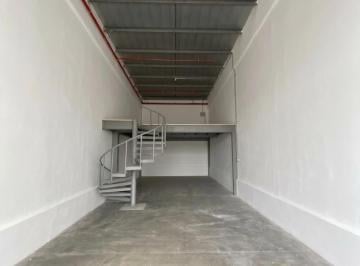 Local comercial , Guayaquil · Local Comercial con Mezzanine y Seguridad 24/7 - Plaza de Negocios Almax Center
