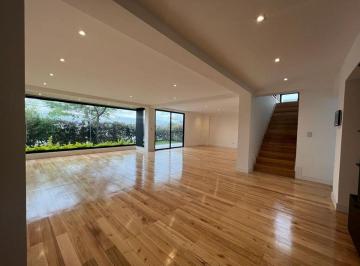 Casa de 5 habitaciones, Quito · Casa de Lujo a Estrenar Urbanización Tacuri, Nayón