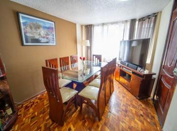 Casa de 9 habitaciones, Quito · Casa Rentera en Venta – Calderón