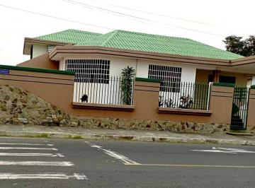 Casa de 6 habitaciones, Salinas · Bajo Precio, Casa Esquinera en Salinas San Lorenzo. A. Blum