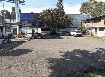 Amplio Patio · Terreno Estratégico en Quito Tenis – Av Brasil