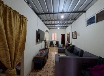 Casa de 4 habitaciones, Manta · Casa de Venta en Manta Zona Norte Sector La Aurora