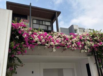 Casa de 5 habitaciones, Daule · En Venta Casa de Dos Departamentos en Condado de Vicolinci - K. Aguirre
