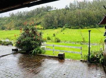 Hacienda-Quinta de 3 habitaciones, Quito · C/ Valle de Los Chillos, Hacienda de 8 Hectáreas en Venta, en Producción Activa