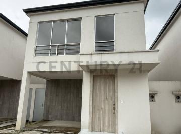 Casa · 149m² · 3 Habitaciones · 1 Estacionamiento · Venta de Casa por Estrenar en Millenium Village