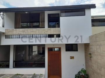 Casa · 286m² · 4 Habitaciones · 2 Estacionamientos · Venta de Casa en Miravalle II