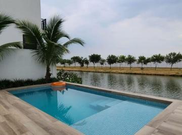 Casa de 4 habitaciones, Guayaquil · Venta Via Samborondon. Urbanizacion Aires de Batan, Casa Al Lago.4 Habitaciones. $850.000