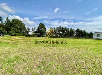 Terreno / Lote , Quito · Terreno en Cumbaya en Urbanización de Lujo en Venta