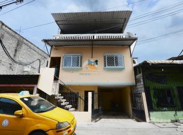 Casa · 330m² · 6 Habitaciones · 1 Estacionamiento · Casa Rentera Al Sur de Guayaquil