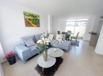 Casa · 114m² · 3 Habitaciones · 2 Estacionamientos · Casas por Estrenar con Bbq, Yacuzzi, Juegos Infantiles, de 3 Pisos Aplican a Producto Vip