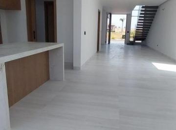 Casa de 4 habitaciones, Guayaquil · Isla Celeste: Oportunidad! Casa de Estreno con Acabados de Lujo, Excelente Diseño y Construcción
