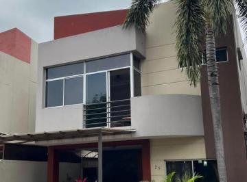 Casa · 255m² · 4 Habitaciones · 2 Estacionamientos · En Venta Casa en Via a La Costa Urb. Belo Horizonte