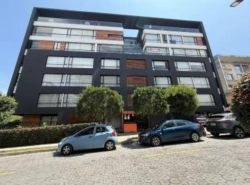 Departamento de 2 habitaciones, Quito · Lomas de Monteserrín. Bellisimo Departamento con Balcón