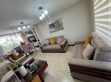 Casa de 4 habitaciones, Quito · Casa Adosada Conjunto San Antonio de Pomasqui de Cemexpo 5 Minutos