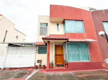 Casa · 116m² · 3 Habitaciones · 2 Estacionamientos · Casa en Venta en Urbanización Exclusiva – Sector Fajardo, Valle de Los Chillos