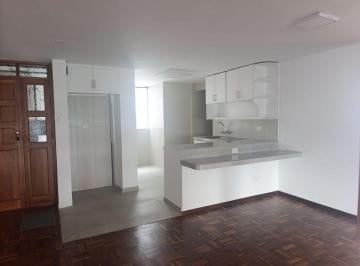 Departamento de 2 habitaciones, Quito · Departamento Remodelado de 2 Dorm. + Balcon, en La Mejor Zona de La 12 de Octubre