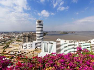Oficina comercial , Guayaquil · Oficina en Venta en Edificio The Point, Puerto Santa Ana