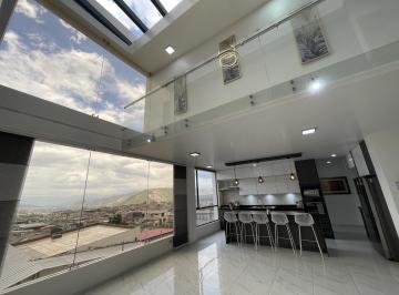Casa · 648m² · 5 Habitaciones · 5 Estacionamientos · Casa en Carcelén