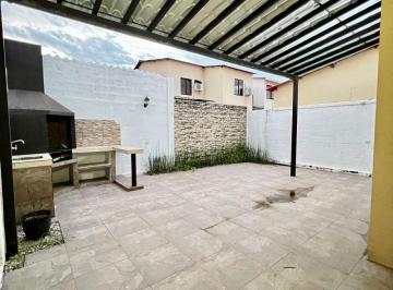 Casa de 3 habitaciones, Daule · Vendo Casa en Urbanización Villa Club