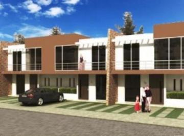 Casa · 130m² · 3 Habitaciones · 2 Estacionamientos · Casa - Conocoto