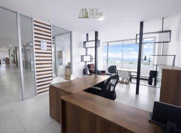 Oficina comercial , Quito · Venta Oficina Amplia en Edificio Metropolitan - Naciones Unidas - La Carolina