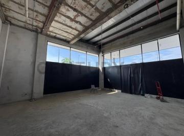 Local comercial · 60m² · Alquiler de Local en La Aurora