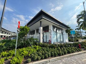 Local comercial · 60m² · Alquiler de Local en La Aurora