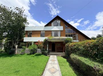 Casa de 4 habitaciones, Quito · Encantadora Casa Rustica de Venta en Jacaranda