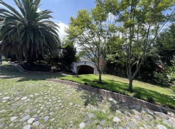 Casa · 280m² · 2 Habitaciones · 2 Estacionamientos · Tumbaco Casa Rustica de Venta Viña Alta. Dentro de Conj.
