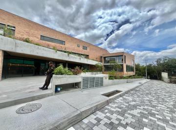 Local comercial · 43m² · Local Comercial en Venta – Excelente Ubicación en Cumbayá Av