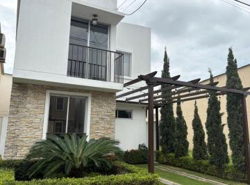 Casa de 3 habitaciones, Daule · Casa en Alquiler o Venta en Urbanización Arboletta