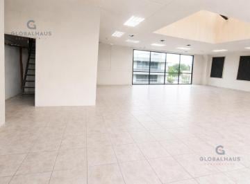 Local comercial · 240m² · 3 Estacionamientos · Alquiler Local Comercial en Urdesa Central, J. C.