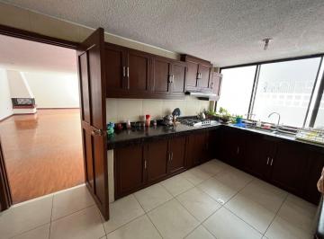 Departamento de 3 habitaciones, Quito · Duplex de 192 m Sector La Carolina Cerca a Mall El Jardin y Estación del Metro
