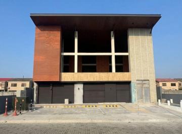 Local comercial , Daule · 3 Locales a Estrenar con Mezzanine en Av Narcisa de Jesus - Amalfi Plaza
