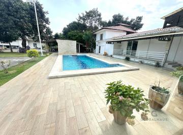 Casa · 15000m² · 11 Habitaciones · 10 Estacionamientos · Venta Casa con Finca Norte de El Triunfo Guayas, m. G.