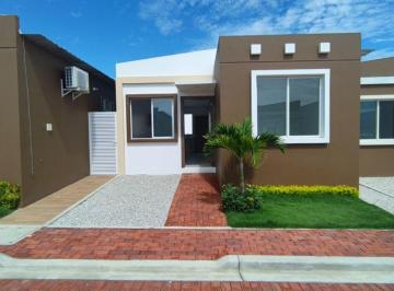 Casa de 3 habitaciones, Santa Elena · Casa con 115 m² de Terreno y 2 Dorm. en Venta en Santa Elena