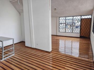 Departamento de 3 habitaciones, Quito · Concepción Bicentenario Remodelado Totalmente, 185 m Luminoso Tres Dorm. Estudio, Estar $450