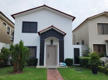 Casa de 3 habitaciones, Guayaquil · Casa en Alquiler Ciudad Celeste Etapa La Marina