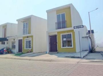 Casa · 53m² · 2 Habitaciones · 2 Estacionamientos · Venta Casa Urb. Ciudad Santiago Guayaquil, 2 Habitaciones, m. Z.